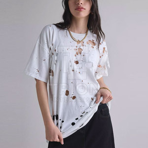 เสื้อยืดผู้หญิงดีไซน์ล่าสุดสำหรับฤดูร้อน ผ้าฝ้าย 100% สไตล์ดิสเทรส ขายส่ง รับทำโลโก้ตามสั่ง เสื้อยืดผู้หญิงดีไซน์ดิสเทรส - Product Image 3