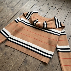 Summer Fashionable Cashmere Knitted Shawl Fake Sweater With Knotted Scarf and Shoulder Thin Wool <b>Cloak</b> - Product Image 4