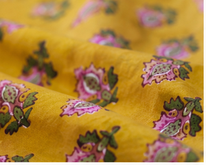 Tissu imprimé à la main en coton 100% écologique |   Tissu léger 90 GSM pour robes, décoration intérieure et plus encore - Hommes/Femmes/Garçons/Filles/Bébés - Product Image 3