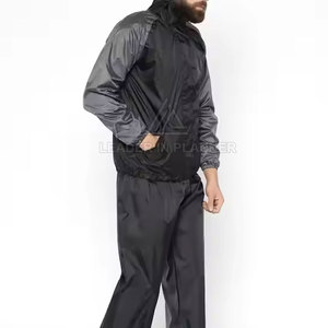 ชุดวอร์มกันลมแบบมีฮู้ดสำหรับผู้ชายสั่งทำพิเศษสำหรับฤดูหนาว สีพื้นพร้อมพิมพ์โลโก้ตามสั่ง - Product Image 5