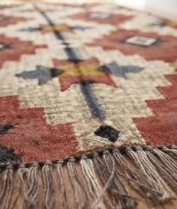 Tapis géométrique en laine et jute style sud-ouest, tapis tribal bohème kilim, décoration de sol rustique pour salon et chambre à coucher - Product Image 3
