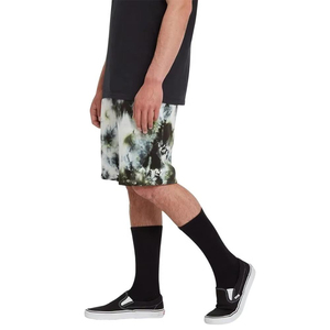 Shorts de bain tie-dye pour hommes, taille mi-haute élastique, style décontracté Bermuda, streetwear tendance, avec cordon de serrage - Product Image 4