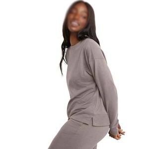Sudadera de Mujer con Bordado Personalizado, Cuello Redondo, Cálida para Otoño e Invierno - Product Image 3