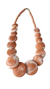 Collier en résine artisanal de haute qualité pour femmes, magnifique collier de mode, perles, chaîne, matériau en bois poli, cadeau directement d'Inde - Product Image 2