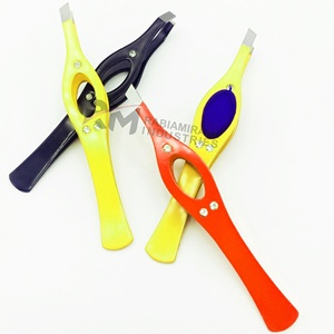 Pinza para cejas RMI de 3 colores diferentes con punta plateada, diseño personalizado, pinza de punta angular. - Product Image 4