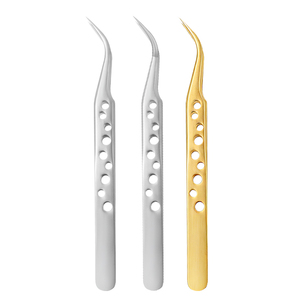 Les pinces à cils sont un outil professionnel de haute précision pour l'extension des cils, spécialement conçues pour les débutants - Product Image 1