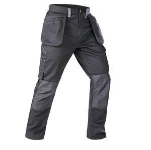 Estilo motociclista: Rodilleras acolchadas y piernas de corte ajustado diseñadas para una aerodinámica de alta velocidad. - Product Image 1