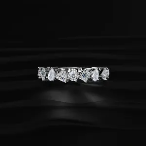 Bague demi-éternité multi-formes en diamant de 1,5 carat, nouvelle collection, diamant de laboratoire Royal Promise, couleur DE, clarté VVS-VS, certifié IGI - Product Image 1