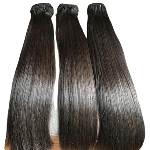 Tissage en lot brésilien naturel Remy lisse, couleur naturelle, cuticule alignée, Extensions - Product Image 6