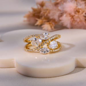 แหวนหมั้นเพชรแล็บทองคำ 10 กะรัต - Product Image 2