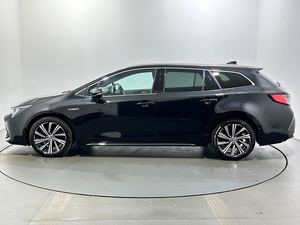 Corolla 2021 1.8, Tracción en las Cuatro Ruedas, Touring Sport, Asientos Traseros con Tapicería de Tela Negra y Detalles en Cuero - Product Image 3