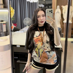 T-shirt mignon à motif de dessin animé pour femmes - Tissu en coton doux et respirant, style décontracté, parfaitement assorti aux jeans, jupes et shorts - Product Image 3