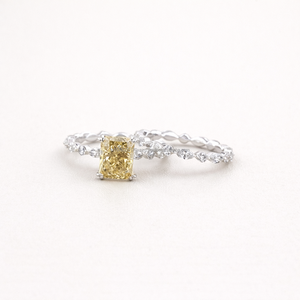 Anillo de Compromiso de Moissanita de Diseño Único para Mujer, Creado para Looks Nupciales Sofisticados, Disponible al Mejor Precio del Mercado - Product Image 4