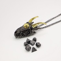 Collier porte-dés D&D en métal ouvrable, pendentif breloque dés multi-styles : Dragon, Crâne, Balle, Pieuvre, Tête de Dragon, Mini dés