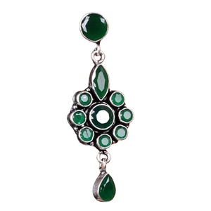 ต่างหูห้อยรูปดอกไม้สไตล์โบฮีเมียนประดับด้วยทองเหลืองชุบเงินและหินออนิกซ์สำหรับผู้หญิง |   เครื่องประดับอินเดียทำมือ |   ผู้จัดจำหน่ายสินค้าแฟชั่นขายส่งจำนวนมาก - Product Image 6