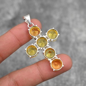 Collar Hecho a Mano con Colgante de Cruz de Citrino Amarillo, Chapado en Plata de Ley 925, con Piedras Redondas Multifacéticas - Product Image 5