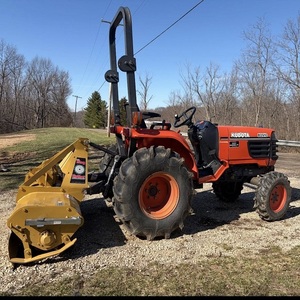 Tracteur compact Kubota diesel 4x4 puissant d'occasion avec chargeur et pelle rétrocaveuse, machine utilitaire compacte pour l'agriculture - Product Image 6