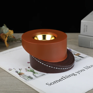 Quemador de incienso ArabesqueLuxe, hecho a mano en madera y cuero, con elegante arte árabe multicolor para Oud y productos de lujo. - Product Image 4