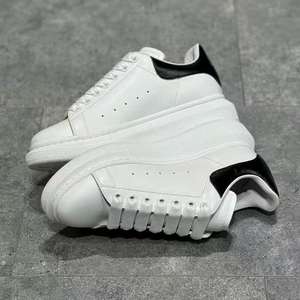 High Quality Luxury Designer Fashion Walking Sneakers for <b>Men</b> Women Breathable Lighted <b>Platform</b> New Styles Designer <b>Shoes</b> - Product Image 3