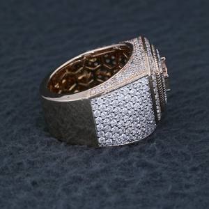 Anillo de Lujo con Incrustaciones de Moissanita de 4 Ct, Sin Níquel ni Plomo, en Plata de Ley Sólida Chapada en Oro, Estilo Hip Hop para Hombre - Product Image 2
