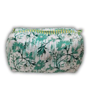 Ensemble de 3 trousses de toilette et de maquillage multifonctionnelles pliables en coton 100% matelassé BLOCKPRINT ART, écologiques et durables - Product Image 3