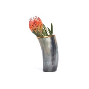 Verre à vin en corne naturelle sculpté sur mesure de haute qualité, fabriqué à la main pour la maison, les restaurants, les hôtels, vente en gros directe - Product Image 4