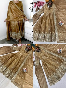 ชุดกาวน์เย็บเต็มรูปแบบมาใหม่พร้อมงานปักด้ายที่สวยงามช่วยเพิ่มตู้เสื้อผ้าของคุณสำหรับงานปาร์ตี้ - Product Image 2