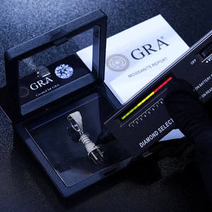 Collier pendentif à visser style diamant, bijoux streetwear hip-hop, micro-incrustation, bijoux pour homme - Product Image 5