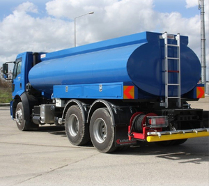 Camion-citerne à eau durable au prix d'usine |   Camion-citerne à moteur diesel pour pulvérisation d'eau, nettoyage des routes, contrôle de la poussière, livraison OEM - Product Image 1