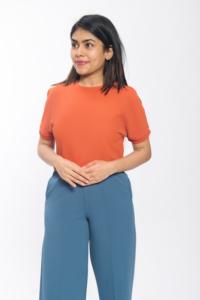 คอมเมอร์เสื้อยืดแขนสั้นผู้หญิงสไตล์วอฟเฟิลสีส้มผสมโพลีเอสเตอร์เนื้อนุ่มระบายอากาศได้ดีสำหรับใส่ทำงาน - Product Image 2