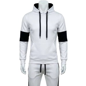 Ensemble de survêtement gris à capuche pour homme, tenue de jogging décontractée, couleur unie, polyester et coton, manches longues, pantalon à cordon de serrage, poches latérales - Product Image 1