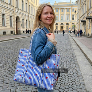 Sac fourre-tout en coton matelassé à rayures bleues et cœurs rouges PinksaFashion avec poche intérieure, vente en gros, fabricant de Jaipur - Product Image 4