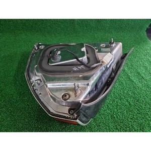 ไฟท้ายมือสองของรถยนต์อีควัส รุ่นซ้าย 924013B501 - Product Image 2