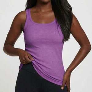 Débardeur côtelé pour femme – Qualité supérieure, tissu tricoté côtelé, coupe confortable, sans manches, haut basique pour femme, tenue décontractée et tendance - Product Image 1