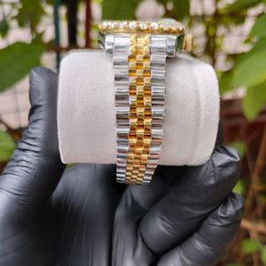 นาฬิกาข้อมือควอตซ์ผู้ชาย Splendid Gift Jewelry ขนาด 28 มม. สายเงินประดับโมอิสซาไนต์ คริสตัลแซฟไฟร์ ขอบหน้าปัดเพชร กันน้ำได้ 10 เมตร - Product Image 5