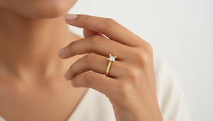 Anillo de Compromiso Solitario de Oro de 10k Hecho a Mano, Directo de Fábrica, con Diamante Cultivado en Laboratorio VVS1 para Mujer - Product Image 3