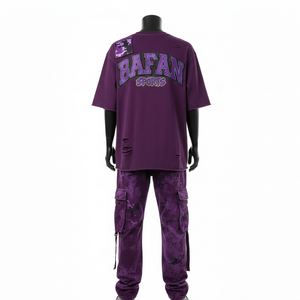 T-shirt ample pour femme en jersey de coton premium, violet, 320 GSM, pantalon cargo en molleton avec appliqué camouflage, logo brodé, ensembles pour femmes - Product Image 2