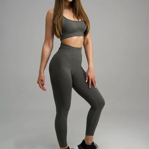 Ensemble de vêtements de sport pour femmes, haut court à manches longues noir et leggings, élégant, confortable, vêtements de détente, ensembles de yoga, vêtements de gym - Product Image 4
