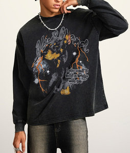Sudadera unisex personalizada al por mayor con estampado digital, mangas largas y tela premium, ideal para marcas de ropa urbana de temporada. - Product Image 6