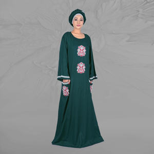 ชุดคาฟตันผ้าเรยอนพร้อมงานปักลายประณีต ตกแต่งด้านหน้าด้วยลวดลายสวยงาม ขอบแขนเสื้อแบบมีลวดลาย กระเป๋าข้าง และความยาวแบบยาวถึงพื้น - Product Image 5