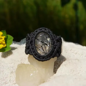 Anillo Ajustable de Cuarzo Rutilado Negro Hecho a Mano con Macramé, Anillo Boho de Cristal Natural, Joyería Artesanal con Piedras Preciosas, Certificado IGI - Product Image 1