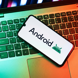 Programmes d'engagement du public et systèmes de programmation mobile dynamique pour les entreprises par UNIVENTURE Corporate Android Developer - Product Image 2
