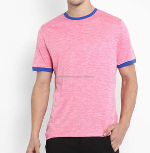 Camiseta de Dos Tonos con Corte Dividido y Bordado - Product Image 1