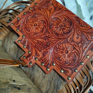 Bolso Bandolera de Cuero Auténtico Estilo Occidental con Diseño de Tallado a Mano, Bolso de Hombro Estilo Western, Bolso Vintage Bohemio para Mujer - Product Image 3