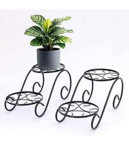 Support de pot de fleurs en fer forgé, conçu pour compléter les maisons élégantes, les plantes d'intérieur et les thèmes de décoration modernes - Product Image 3