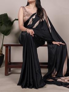 Sari en soie satinée à imprimé floral - Product Image 2