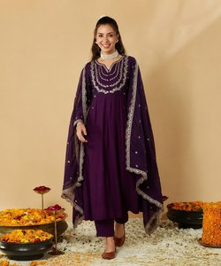 Conjunto de Salwar Kameez Bordado Morado para Mujer, Traje Tradicional Anarkali con Dupatta para Bodas y Fiestas - Product Image 4