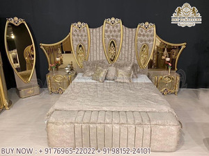 Cama de madera de teca de estilo francés con taburetes laterales, cama tallada a mano de estilo europeo con mesa lateral, muebles de dormitorio con acabado dorado - Product Image 2