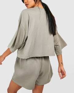 Conjunto de Sudadera Corta con Capucha y Logotipo Personalizado para Verano, Conjunto de Pantalones Cortos Deportivos con Cremallera para Mujer, Conjunto de Dos Piezas, Ropa Deportiva para Mujer - Product Image 3