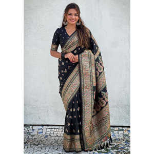 ผ้าไหมแคชเมียร์สีดำหยก ยี่ห้อ Elite Weaves พร้อมงานปักดิ้นทอง  ชุดส่าหรีแบบอินเดียและปากีสถาน น้ำหนัก 700 กรัม - Product Image 5